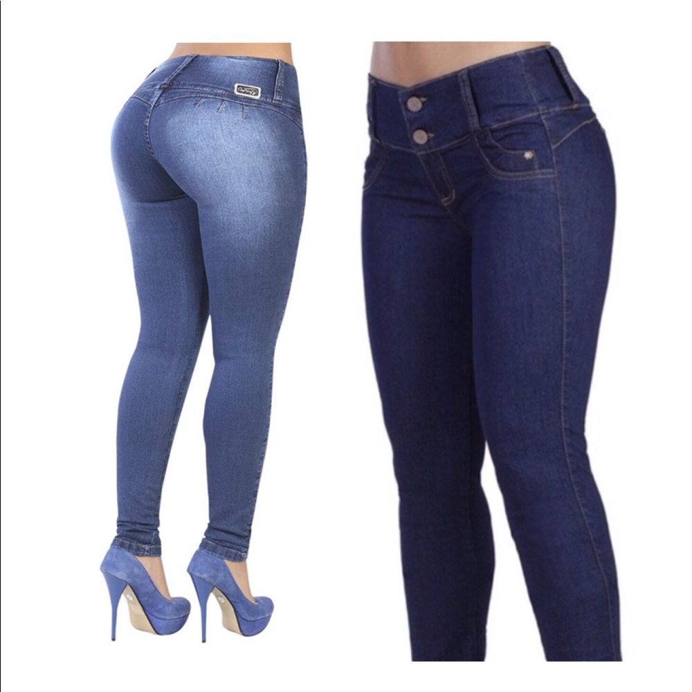 BOOTY-LIFTING SKINNY JEANS: Booty-lifting/Highrise